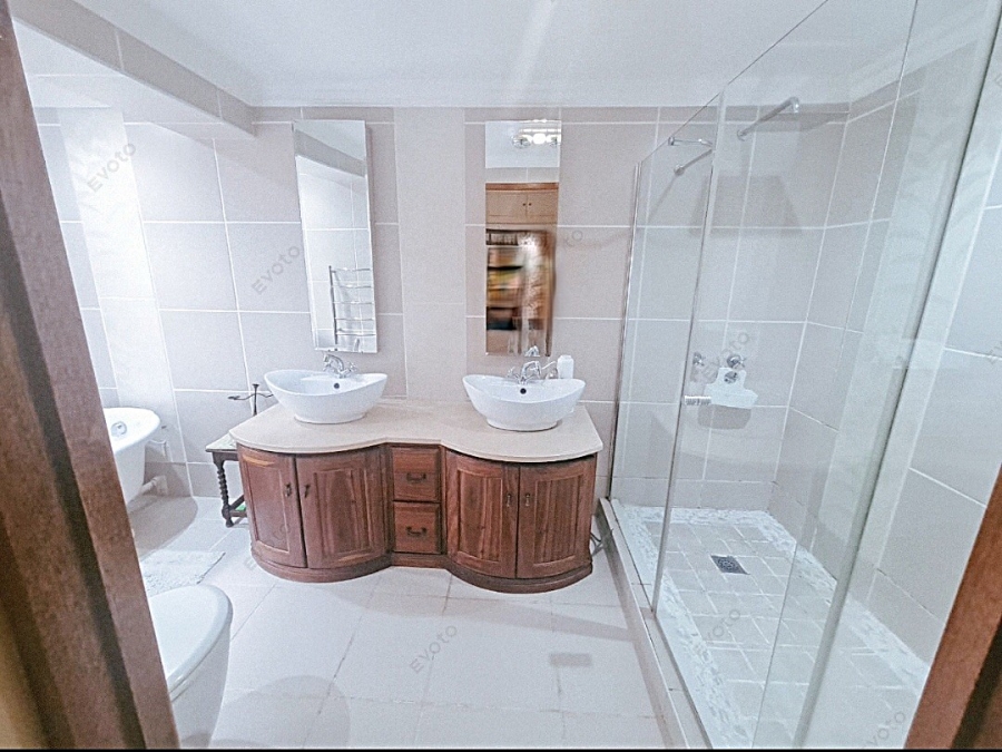 6 Bedroom Property for Sale in Senekal Free State